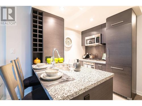 907 833 Homer Street, Vancouver, BC - Indoor