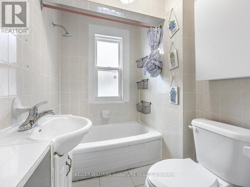 Upper - 66 Craiglee Drive, Toronto, ON - Indoor Photo Showing Bathroom