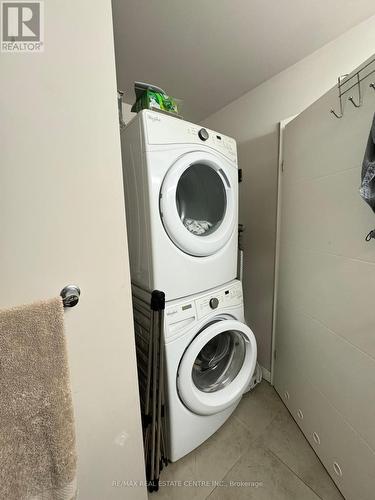 406 - 280 Lester Street, Waterloo, ON - Indoor Photo Showing Laundry Room