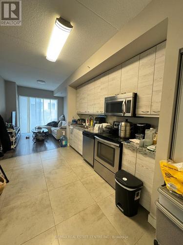 406 - 280 Lester Street, Waterloo, ON - Indoor Photo Showing Kitchen