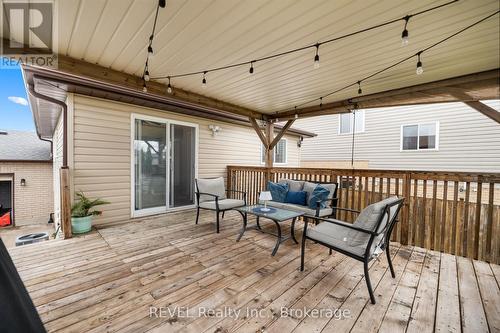 8340 Mullen Court, Niagara Falls (213 - Ascot), ON - Outdoor With Deck Patio Veranda With Exterior