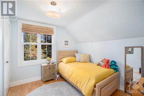 166 Lyman Street, Ottawa, ON - Indoor Photo Showing Bedroom