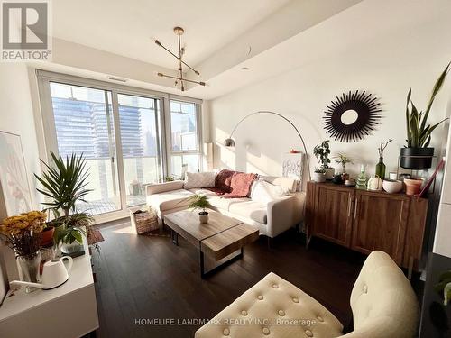 3306 - 15 Lower Jarvis Street, Toronto, ON - Indoor Photo Showing Living Room