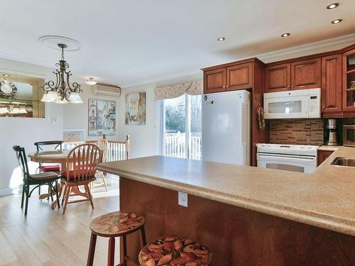 Kitchen - 93 5E Avenue, L'Épiphanie, QC - Indoor Photo Showing Kitchen