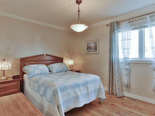 Master bedroom - 93 5E Avenue, L'Épiphanie, QC - Indoor Photo Showing Bedroom