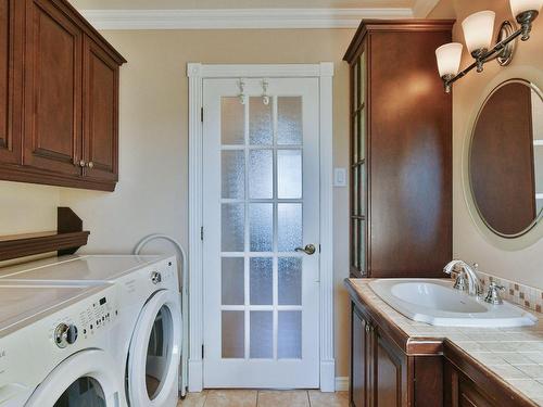 Bathroom - 93 5E Avenue, L'Épiphanie, QC - Indoor Photo Showing Laundry Room