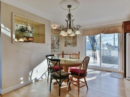 Dining room - 93 5E Avenue, L'Épiphanie, QC - Indoor Photo Showing Dining Room