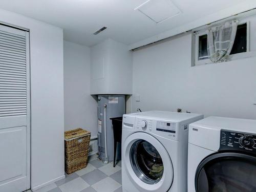 Laundry room - 1951 Rue De Bedford, Saint-Bruno-De-Montarville, QC - Indoor Photo Showing Laundry Room