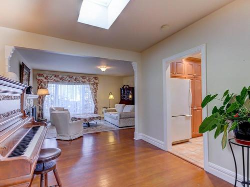 Salon - 1951 Rue De Bedford, Saint-Bruno-De-Montarville, QC - Indoor Photo Showing Living Room