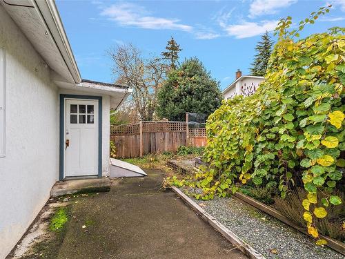 1870 Doney Rd, Central Saanich, BC 