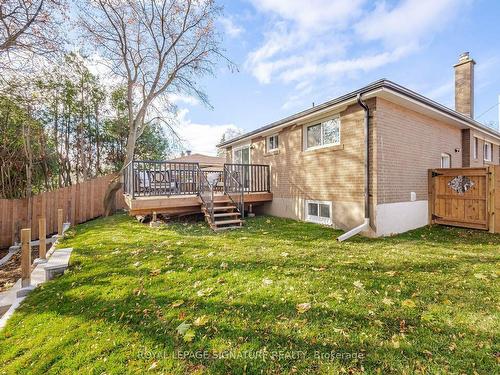 222 Silverbirch Dr, Newmarket, ON - Outdoor With Deck Patio Veranda