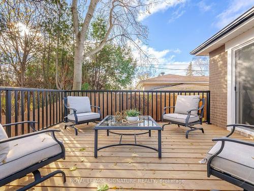 222 Silverbirch Dr, Newmarket, ON - Outdoor With Deck Patio Veranda With Exterior