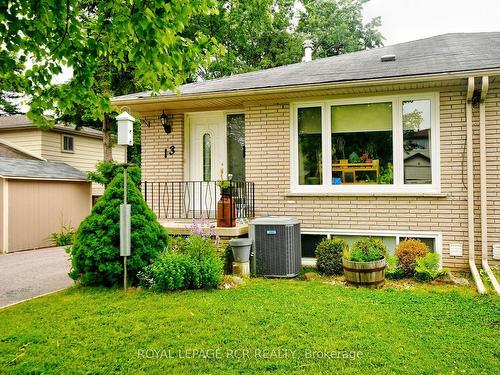 13 Mcdonald Dr, Aurora, ON - Outdoor