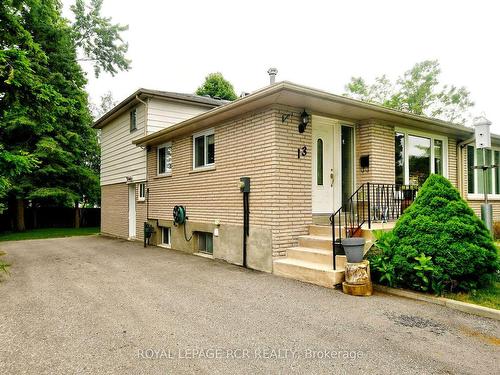 13 Mcdonald Dr, Aurora, ON - Outdoor