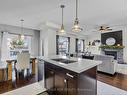 10 Irwin Cres, New Tecumseth, ON  - Indoor Photo Showing Kitchen With Double Sink 