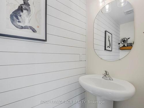 10 Irwin Cres, New Tecumseth, ON - Indoor Photo Showing Bathroom