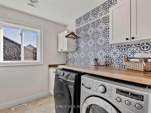 10 Irwin Cres, New Tecumseth, ON - Indoor Photo Showing Laundry Room