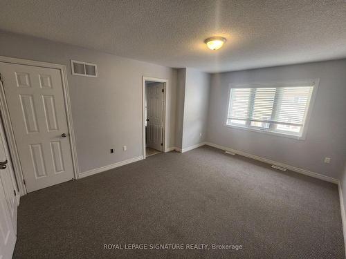 901 Transom Cres, Milton, ON - Indoor Photo Showing Other Room