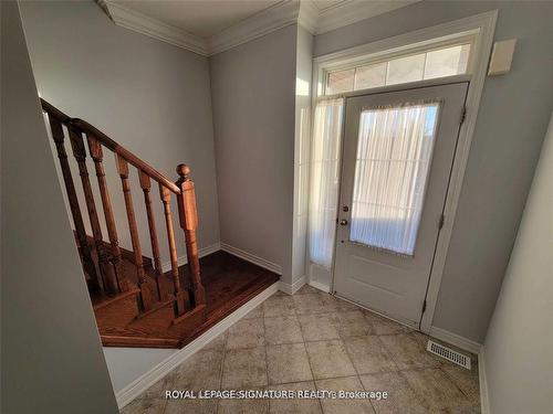 901 Transom Cres, Milton, ON - Indoor Photo Showing Other Room