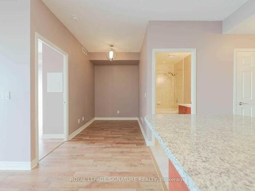 2207-339 Rathburn Rd W, Mississauga, ON - Indoor Photo Showing Other Room