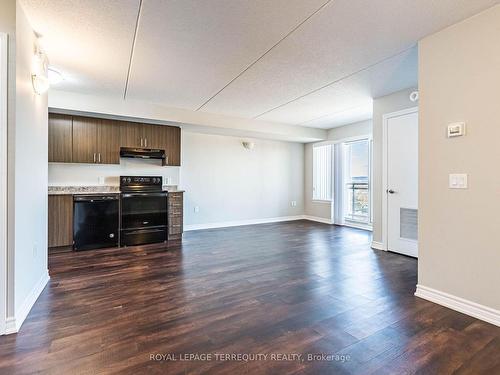 801-716 Main St E, Milton, ON - Indoor Photo Showing Kitchen