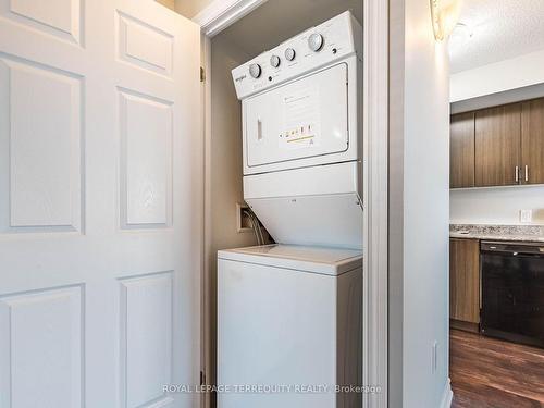 801-716 Main St E, Milton, ON - Indoor Photo Showing Laundry Room