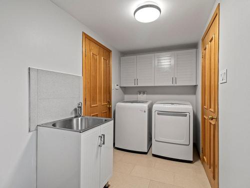 Salle de lavage - 1265 Rue Tecumseh, Dollard-Des-Ormeaux, QC - Indoor Photo Showing Laundry Room