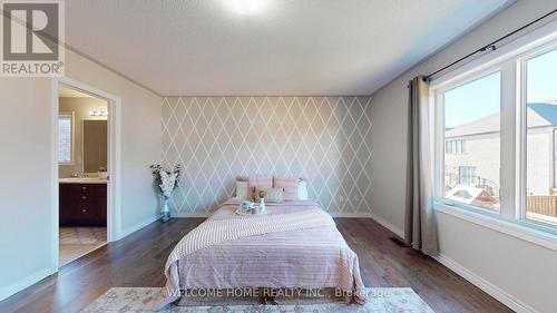 1346 Bardeau Street, Innisfil, ON - Indoor Photo Showing Bedroom