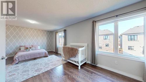 1346 Bardeau Street, Innisfil, ON - Indoor Photo Showing Bedroom