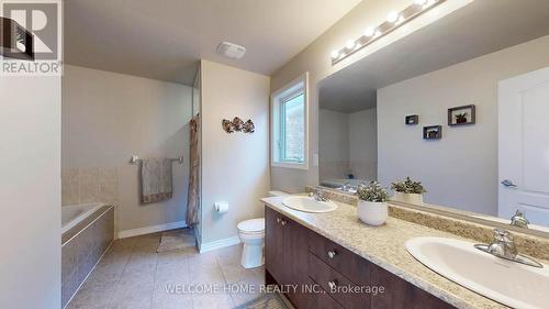 1346 Bardeau Street, Innisfil, ON - Indoor Photo Showing Bathroom