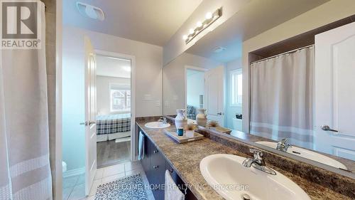 1346 Bardeau Street, Innisfil, ON - Indoor Photo Showing Bathroom