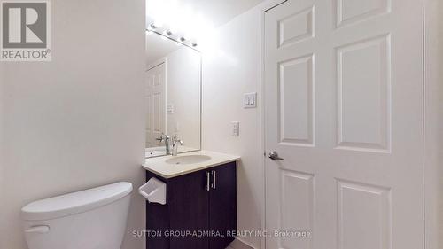 3007 - 736 Bay Street, Toronto, ON - Indoor Photo Showing Bathroom