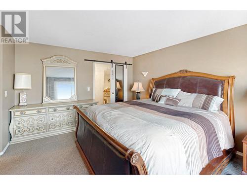 882 Toovey Road, Kelowna, BC - Indoor Photo Showing Bedroom