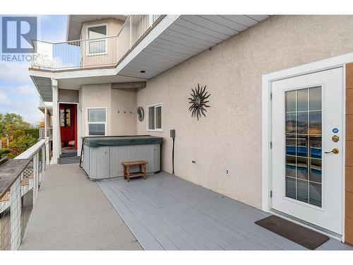 882 Toovey Road, Kelowna, BC - Outdoor With Balcony With Exterior