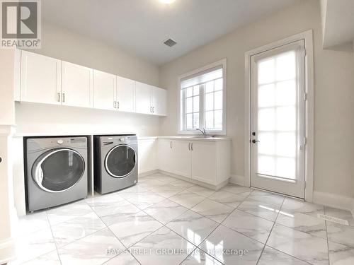 38 Wigston Place, Vaughan, ON - Indoor Photo Showing Laundry Room