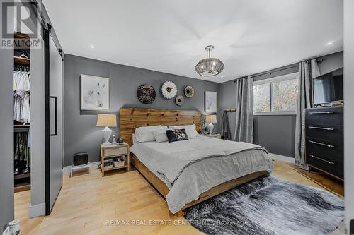 11 Brawton Drive, Caledon, ON - Indoor Photo Showing Bedroom