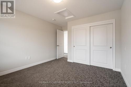 22 Hollywood Court, Cambridge, ON - Indoor Photo Showing Other Room