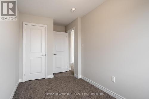 22 Hollywood Court, Cambridge, ON - Indoor Photo Showing Other Room