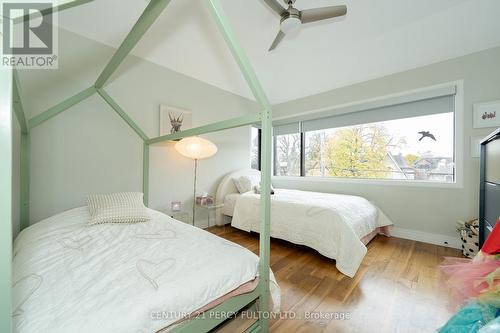 323 Douglas Avenue, Toronto, ON - Indoor Photo Showing Bedroom