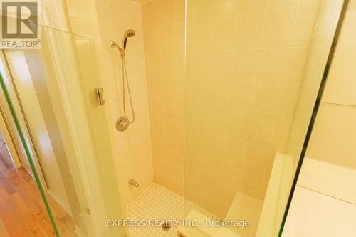 12 Routliffe Lane, Toronto, ON - Indoor Photo Showing Bathroom