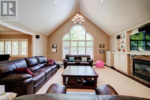 1293 Devon Road, Oakville, ON - Indoor Photo Showing Living Room With Fireplace