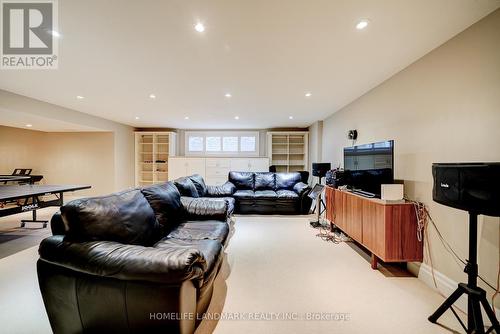 1293 Devon Road, Oakville, ON - Indoor