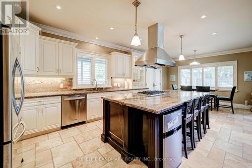 1293 Devon Road, Oakville, ON - Indoor Photo Showing Kitchen With Upgraded Kitchen