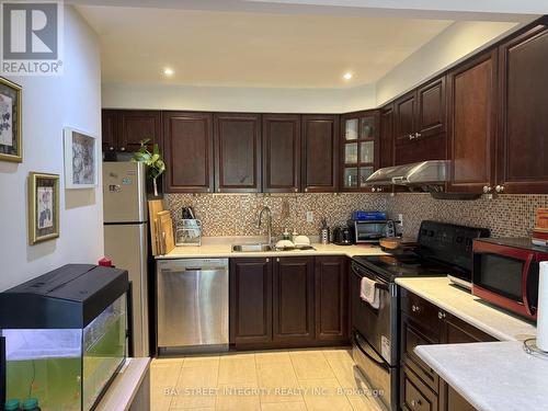 12 - 5205 Glen Erin Drive, Mississauga, ON - Indoor Photo Showing Kitchen