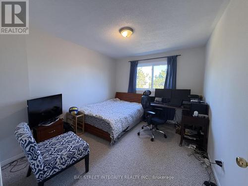 12 - 5205 Glen Erin Drive, Mississauga, ON - Indoor Photo Showing Bedroom