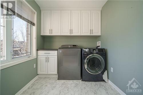 112 Grovemont Drive, Ottawa, ON - Indoor Photo Showing Laundry Room