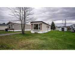 4 Glenrose ST  Lincoln, NB E3B 6S7