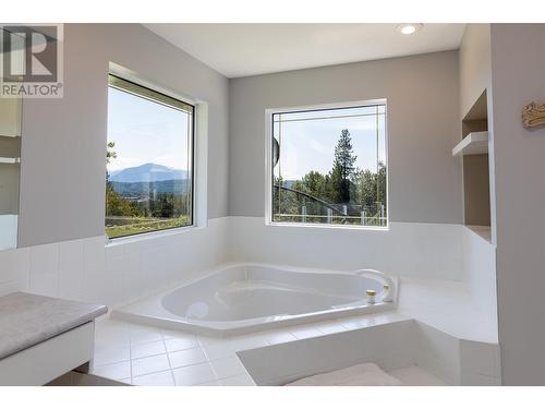 3514 Gordon Drive, Terrace, BC - Indoor Photo Showing Bathroom