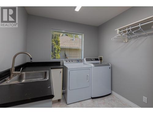 3514 Gordon Drive, Terrace, BC - Indoor Photo Showing Laundry Room