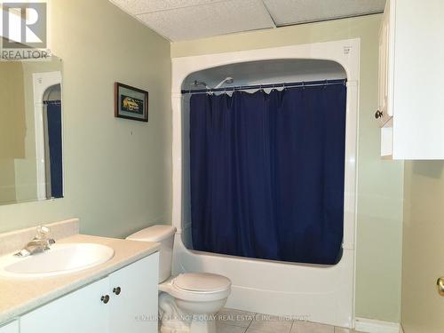 178 Wildwood Trail, Barrie, ON - Indoor Photo Showing Bathroom